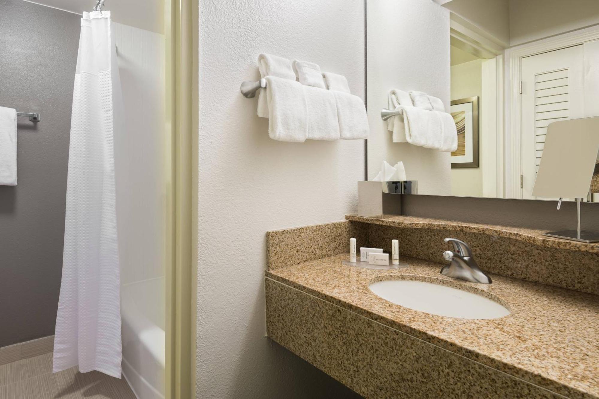 Courtyard By Marriott Wilmington/Wrightsville Beach Экстерьер фото